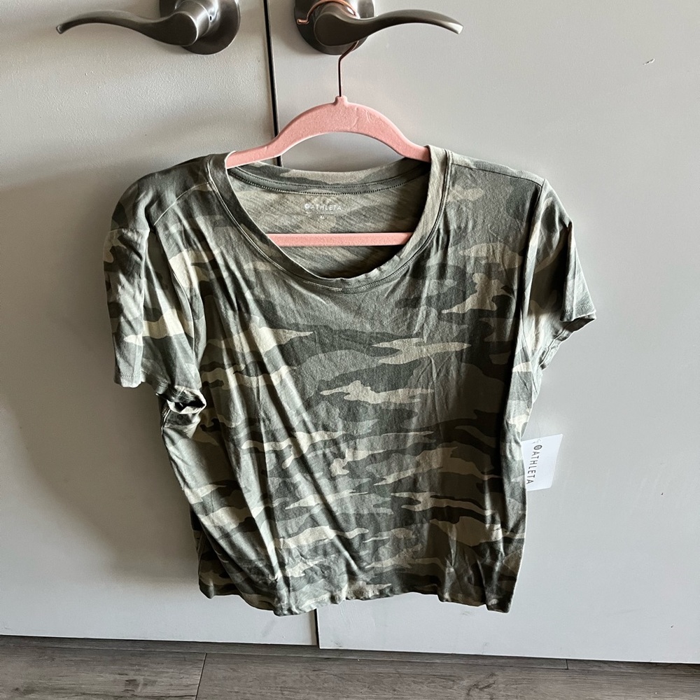 Camo athleta tee